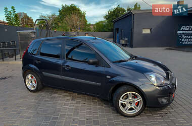 Хэтчбек Ford Fiesta 2007 в 