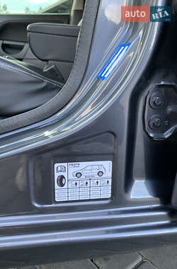 Хэтчбек Ford Fiesta 2007 в 