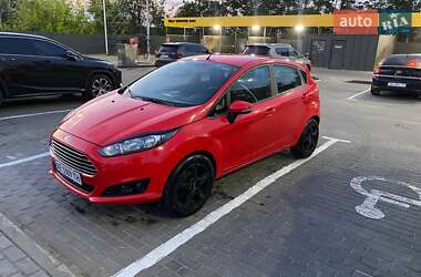 Хэтчбек Ford Fiesta 2013 в 
