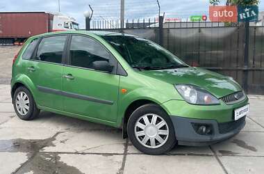Хэтчбек Ford Fiesta 2008 в Киеве
