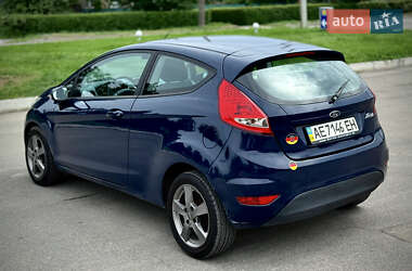 Хэтчбек Ford Fiesta 2008 в 