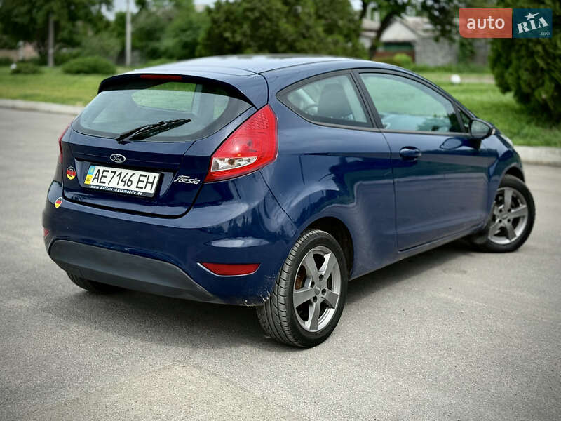 Хетчбек Ford Fiesta 2008 в Кам'янському