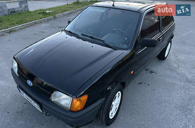 Хетчбек Ford Fiesta 1994 в Рівному