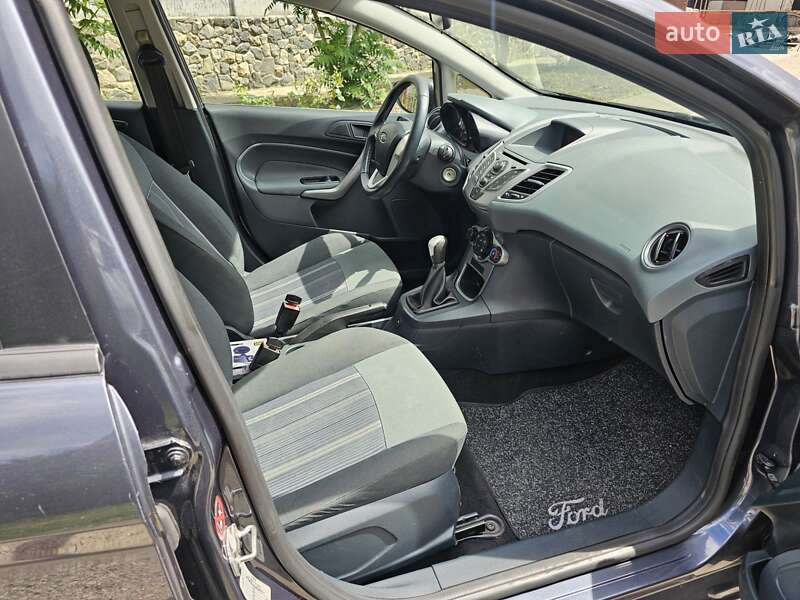 Хэтчбек Ford Fiesta 2010 в Харькове