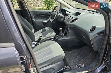 Хэтчбек Ford Fiesta 2010 в 