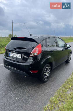 Хэтчбек Ford Fiesta 2016 в Львове