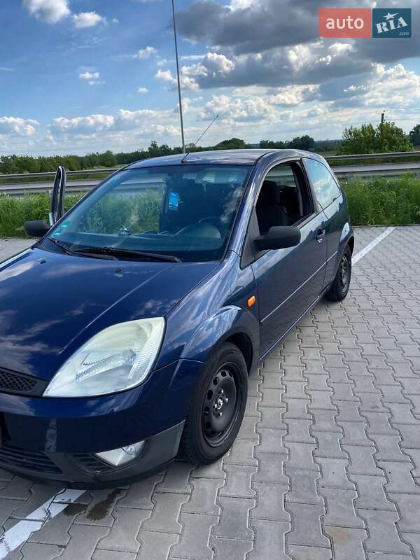 Хэтчбек Ford Fiesta 2004 в Виннице
