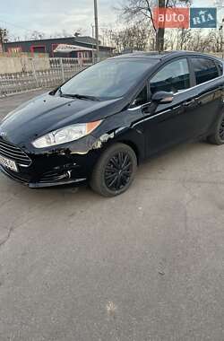 Хетчбек Ford Fiesta 2017 в 