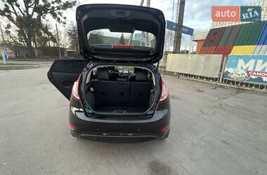 Хетчбек Ford Fiesta 2017 в 