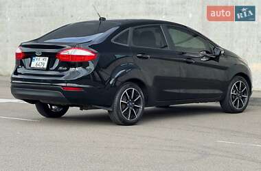 Седан Ford Fiesta 2016 в 