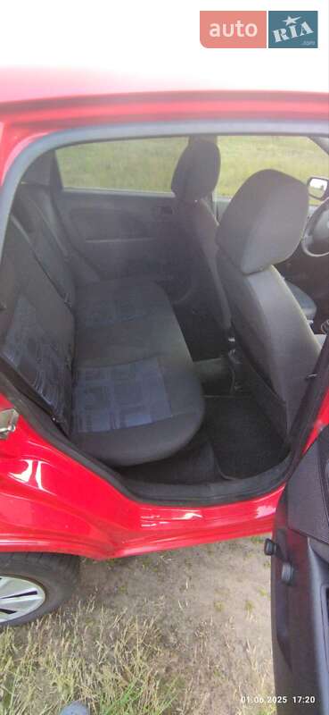 Хэтчбек Ford Fiesta 2007 в Киеве