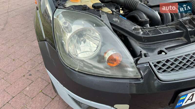 Хетчбек Ford Fiesta 2008 в Калуші