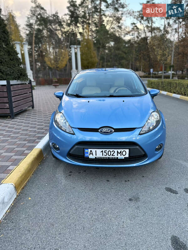 Хэтчбек Ford Fiesta 2011 в Киеве