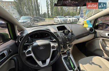 Седан Ford Fiesta 2014 в 