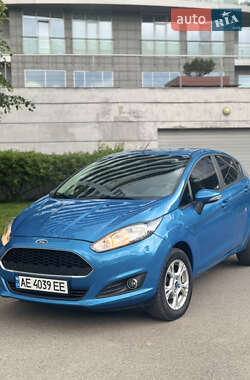Хэтчбек Ford Fiesta 2016 в Киеве