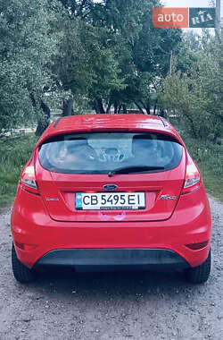 Хэтчбек Ford Fiesta 2010 в 