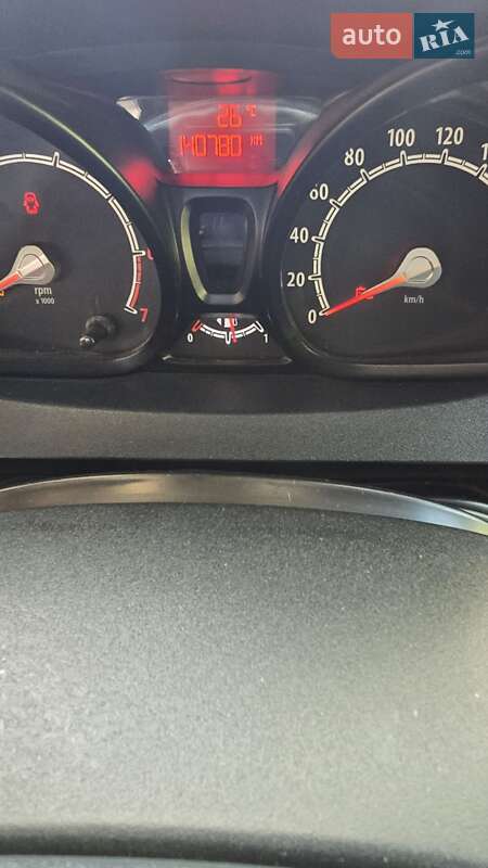 Хетчбек Ford Fiesta 2011 в Дніпрі