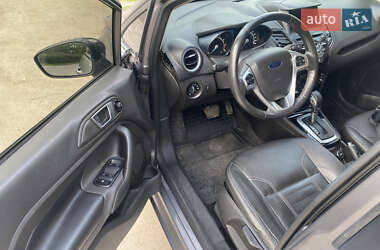 Седан Ford Fiesta 2013 в 