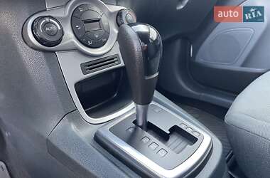 Хэтчбек Ford Fiesta 2011 в 
