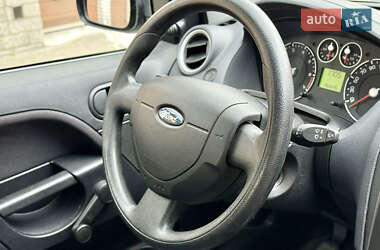 Хэтчбек Ford Fiesta 2007 в 