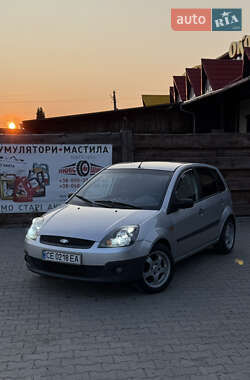 Хетчбек Ford Fiesta 2008 в Чернівцях