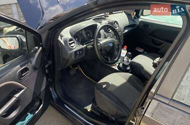 Хэтчбек Ford Fiesta 2007 в 