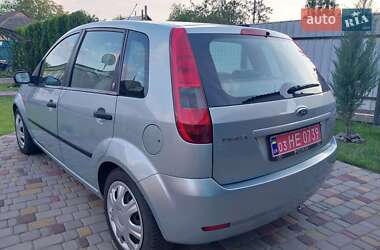 Хэтчбек Ford Fiesta 2004 в 