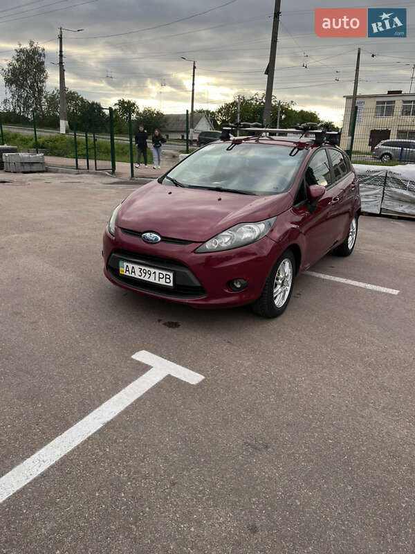 Хэтчбек Ford Fiesta 2011 в Житомире