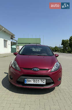 Седан Ford Fiesta 2011 в Виннице