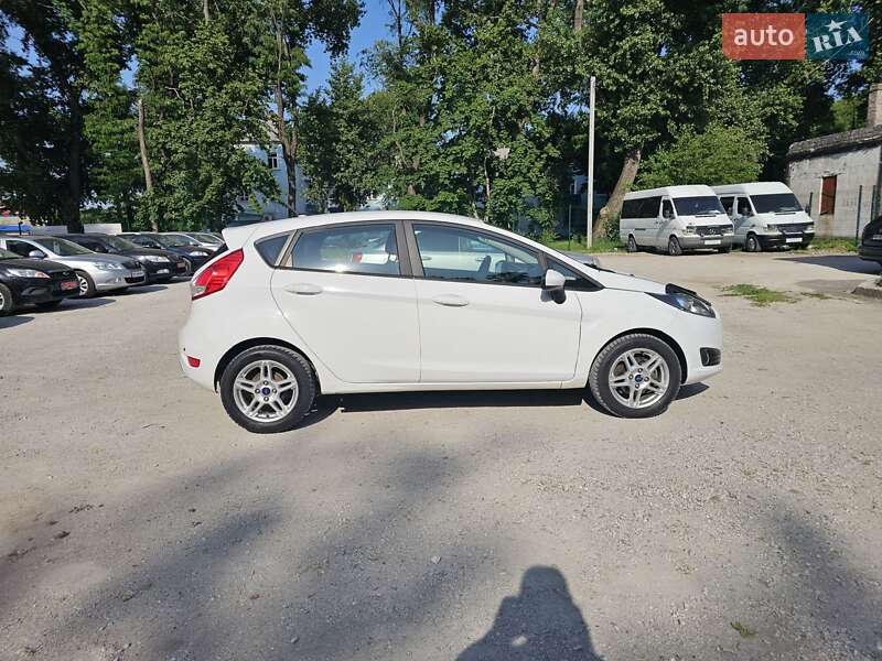 Хэтчбек Ford Fiesta 2017 в Каменском