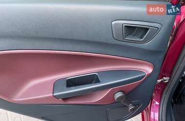Хетчбек Ford Fiesta 2010 в 