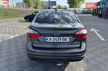 Седан Ford Fiesta 2016 в 