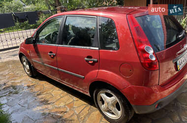 Хэтчбек Ford Fiesta 2007 в 