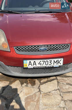 Хэтчбек Ford Fiesta 2007 в 