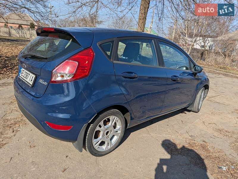 Хэтчбек Ford Fiesta 2016 в Днепре фото 3 Хэтчбек Ford Fiesta 2016 в Днепре