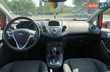 Хэтчбек Ford Fiesta 2014 в 