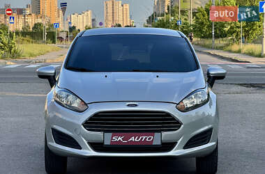 Хэтчбек Ford Fiesta 2018 в 