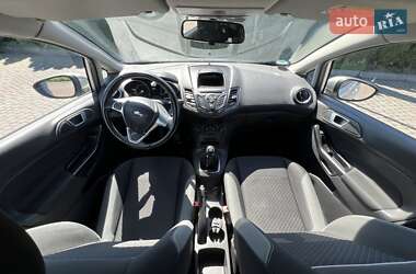 Хэтчбек Ford Fiesta 2015 в Львове