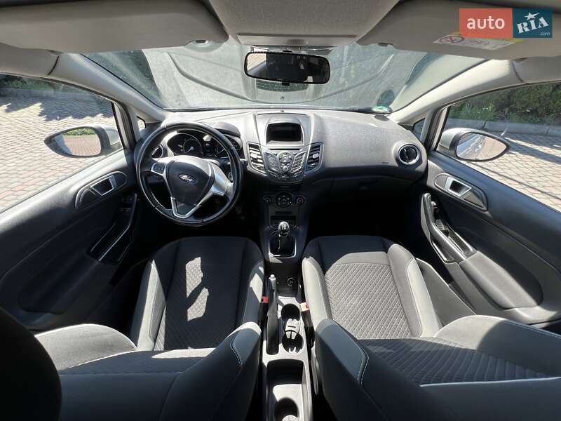 Хэтчбек Ford Fiesta 2015 в Львове фото 6 Хэтчбек Ford Fiesta 2015 в Львове