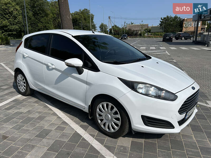 Хетчбек Ford Fiesta 2014 в Вінниці