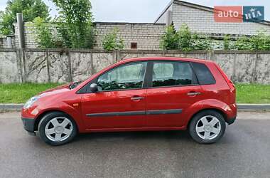 Хэтчбек Ford Fiesta 2006 в 