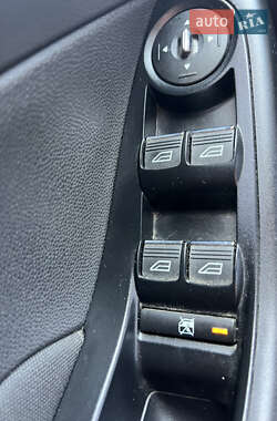 Хэтчбек Ford Fiesta 2013 в 