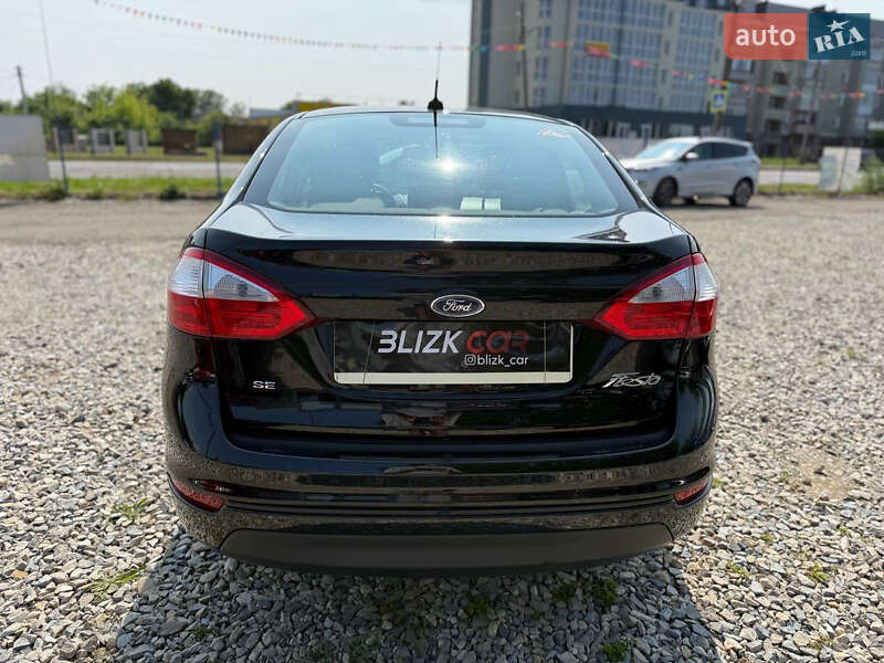 Седан Ford Fiesta 2017 в Коломые