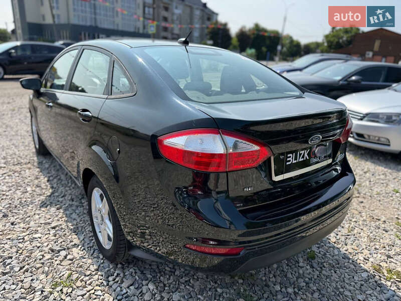 Седан Ford Fiesta 2017 в Коломые