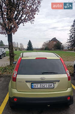 Хэтчбек Ford Fiesta 2007 в 