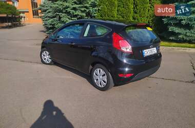 Хэтчбек Ford Fiesta 2014 в 