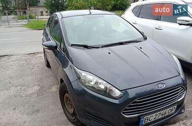 Хэтчбек Ford Fiesta 2013 в 