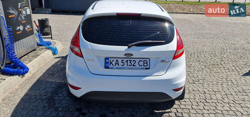 Хэтчбек Ford Fiesta 2011 в Киеве