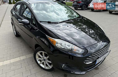 Седан Ford Fiesta 2015 в Ужгороде
