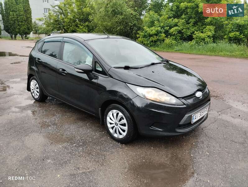 Хэтчбек Ford Fiesta 2008 в 
